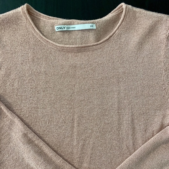 ONLY rose shimmer top - Picture 3 of 3